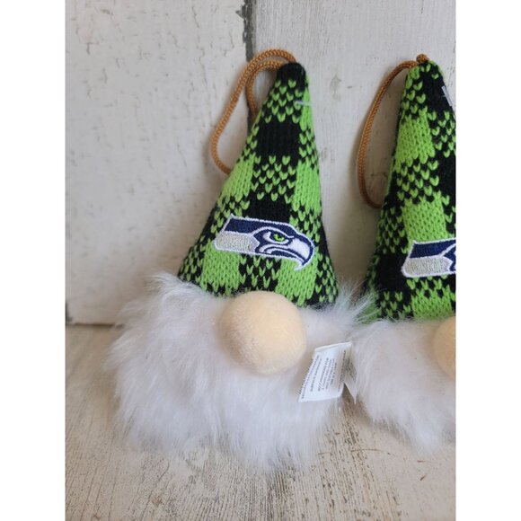 Seattle Hawks green plaid gnome ornament Xmas set football - Picture 2 of 6
